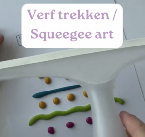 Verf trekken -  Squeegee art schilderijtjes