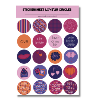 Studio Ins &amp; Outs - Stickervel Cirkels Love 2025 - Ronde Valentijnstickers - Cirkelstickers - 20 Liefde Illustraties