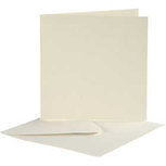 Kaarten & Enveloppen, off-white, afmeting kaart 12,5x12,5 cm, afmeting envelop 13,5x13,5 cm, 10 set/ 1 doos Kaarten & Enveloppen, off-white, afmeting kaart 12,5x12,5 cm, afmeting envelop 13,5x13,5 cm, 10 set/ 1 doos