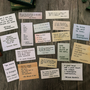 Scrapbook stickers - Vintage Stickers met krachtige quotes en teksten - Engels - Tim Holtz Style - Bruin, Wit, Groen - 17 stuks